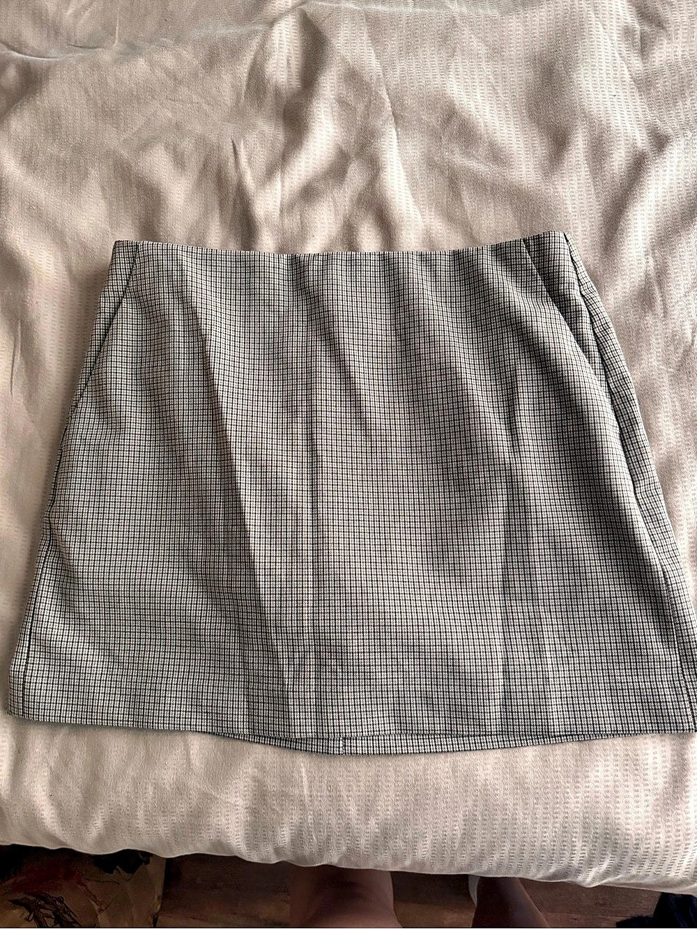 Uniqlo Plaid Mini Skirt Gray & White